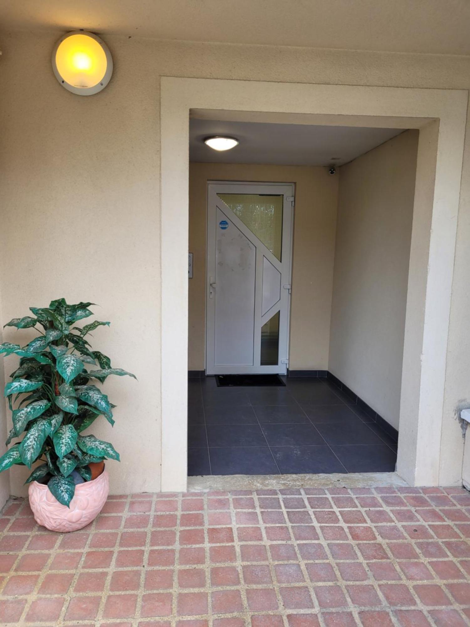 Survilliers Cocooning House 204 Suite Green- Superb Studio Aeroport Paris Roissy Cdg, Parc Asterix, Chateau De Chantilly, Stade De France מראה חיצוני תמונה